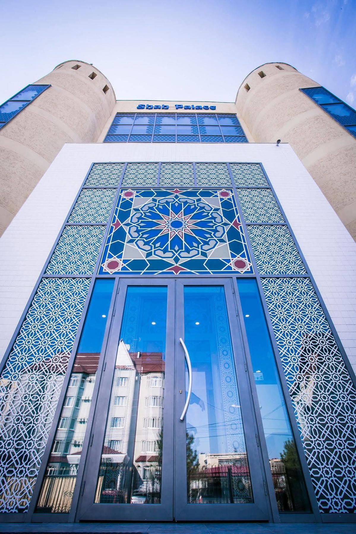Shah Palace Hotel Bișkek Exterior foto